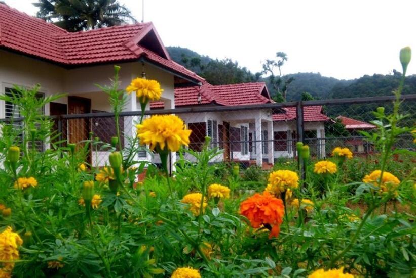 Himani Heritage Resorts, Formerly Camp Nishani Holidays Madikeri Bagian luar foto